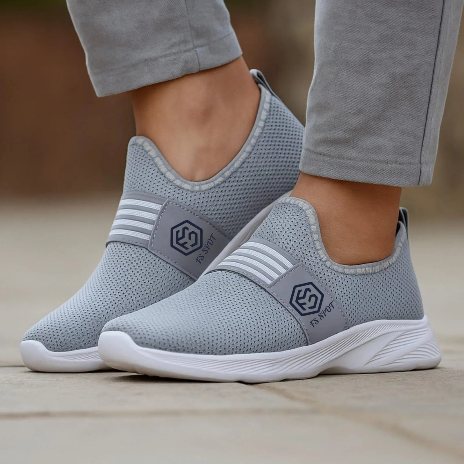 Men’s Lightweight Slip-On Grey Sneakers – Breathable Mesh & All-Day Comfort | FS SPOT